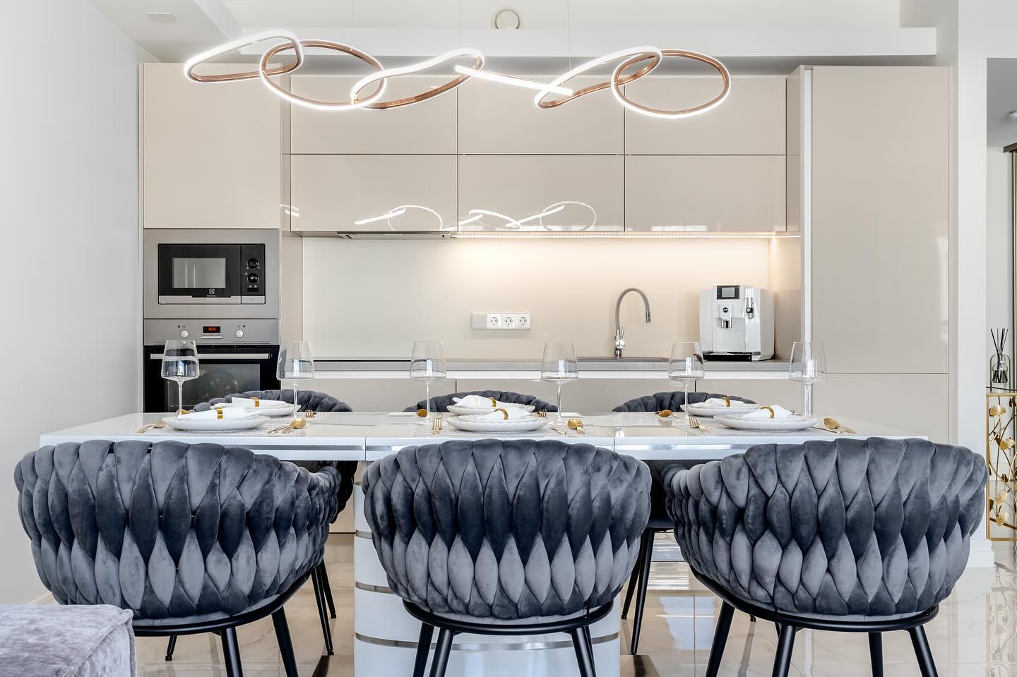 448141017_422652653924178_8409696826147739130_n